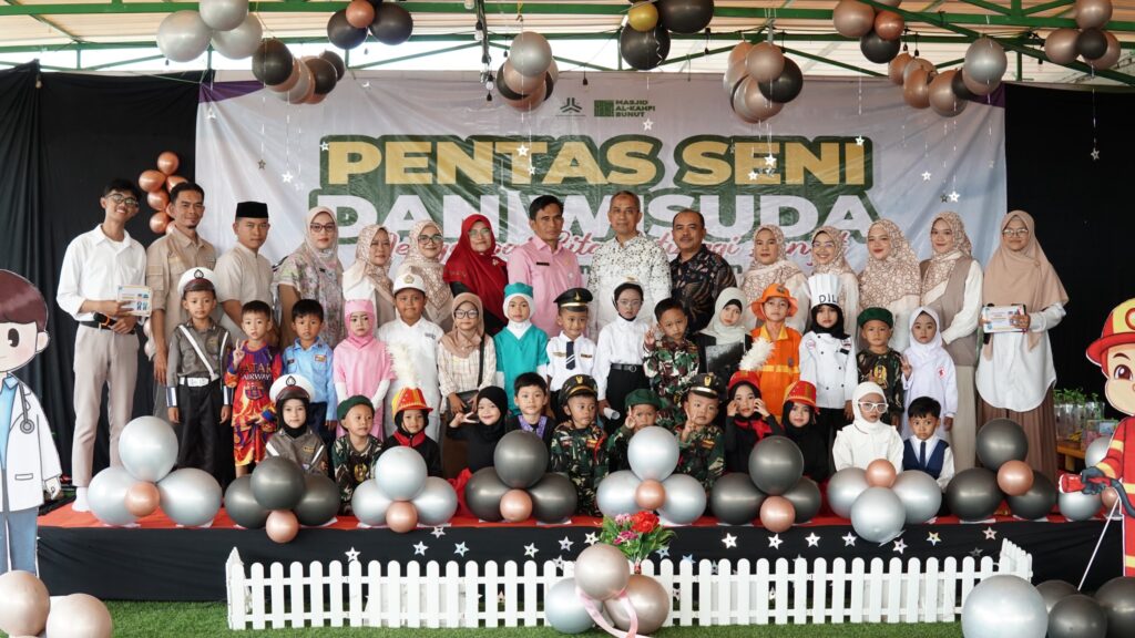 Wisuda Kober Permata Harapan Yayasan Cerebrum Edukanesia